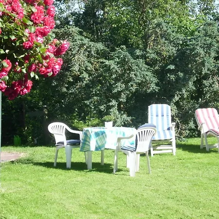 Lägenhet Ahlborns Bluetenhof *